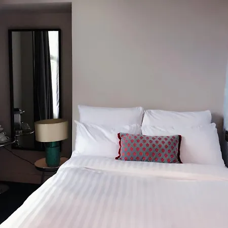 House Bedrooms 2*