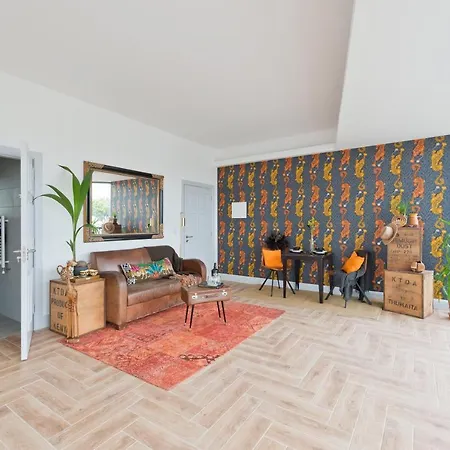 Inchicore Suites דירה *