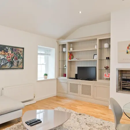 The Eamon Devalera - Hiphipstay Apartment