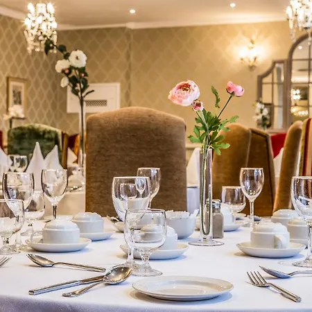 Hotel Skylon 4*