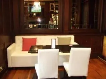 Russell Court Hotel