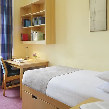 Trinity College Campus Hotel Dublin