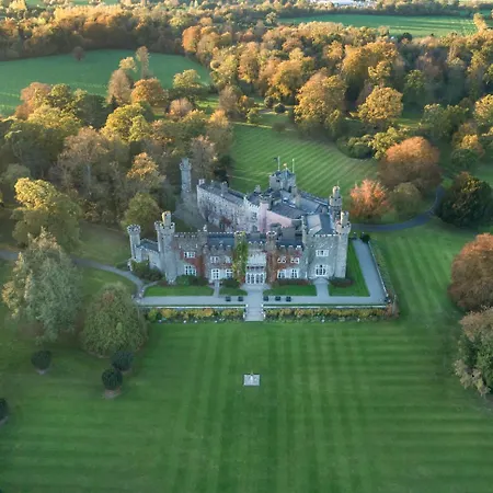 Luttrellstown Castle מלון 5*