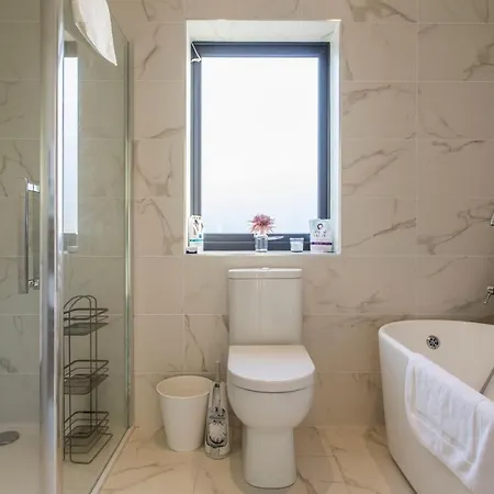 Killester Self Catering Apartment *