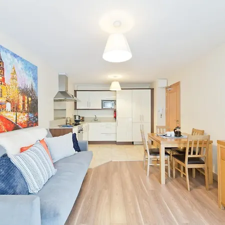 Broc House 4*