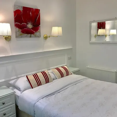 Dergvale Hotel