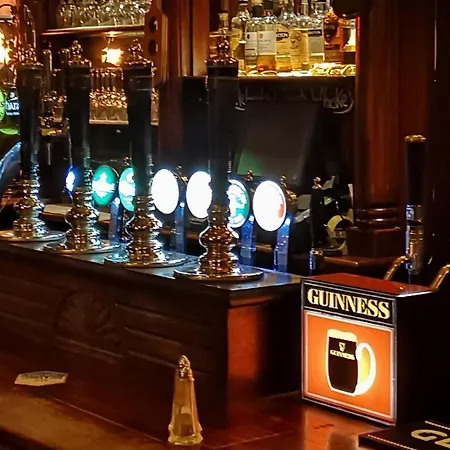 O'neills Victorian Pub & Townhouse Pensión 3*
