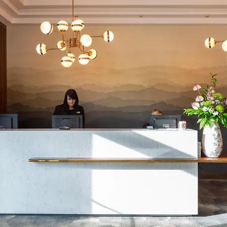 Skylon 4* Δουβλίνο