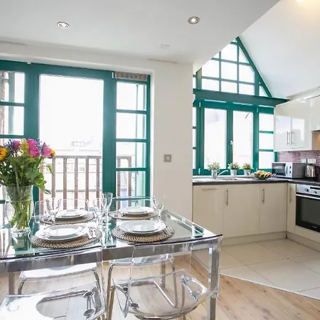 Temple Bar District Apartments Dublin