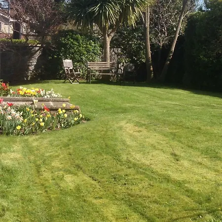 Large 5 Bedroom In Shankill South Holiday home *