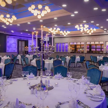 מלון Talbot Stillorgan 4*