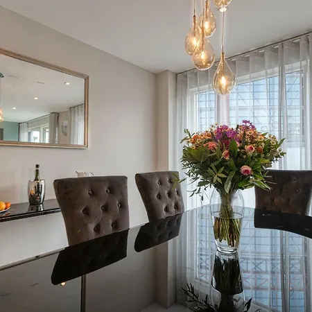 The Larry Mullen - Hiphipstay Holiday home Dublin