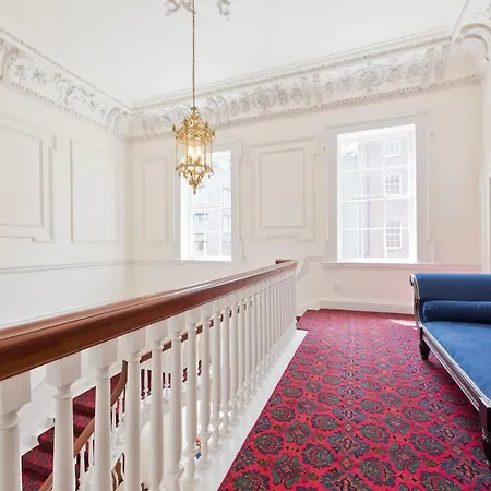 Henrietta Centre Apartment Dublin
