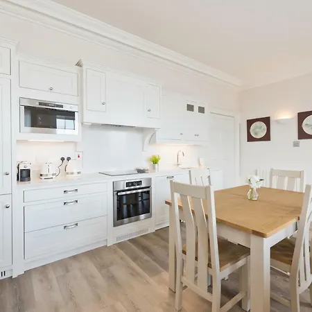 Apartment Henrietta Centre