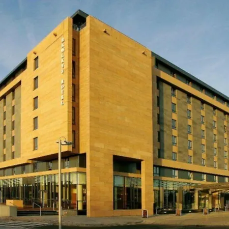 Clayton Hotel 4*