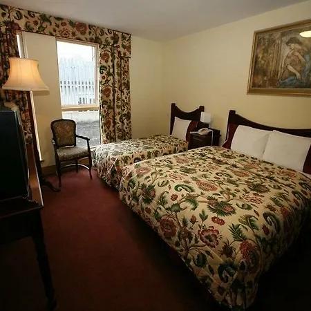 Апарт-отель Amberley House By Thekeycollections 3*