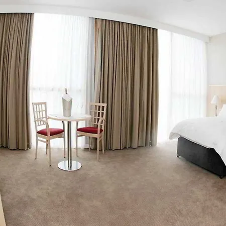 Travelodge Dublin Airport South Hotell
