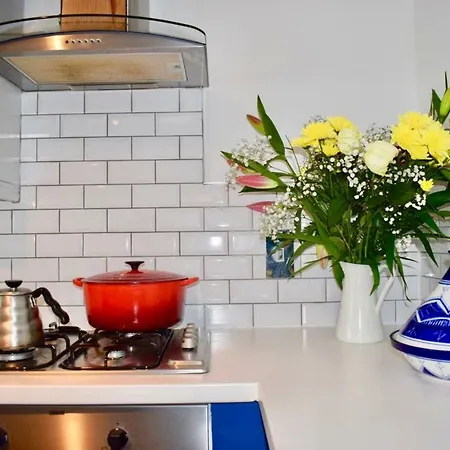 Holiday home Chic And Contemporary Victorian Family