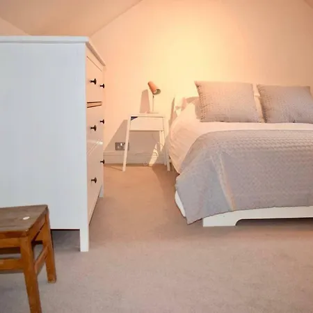 Holiday home Chic And Contemporary Victorian Family Dublin
