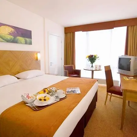 Hotell Metro Dublin Airport