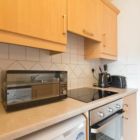 Castle Area Apartment *