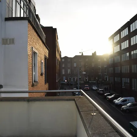 1 Bedroom With Balcony In * Dublin