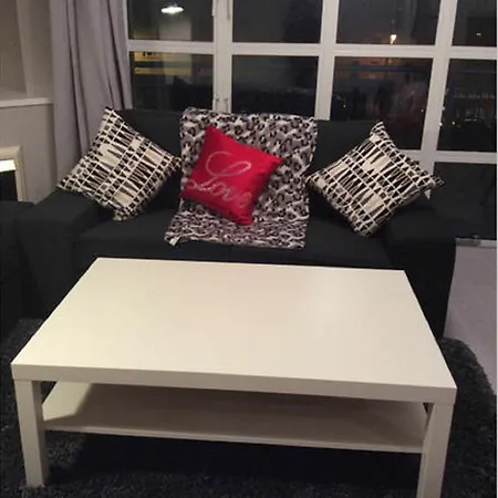 Pier 19 Apartment