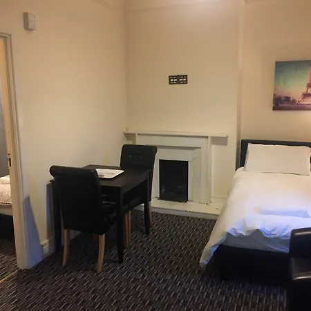 Belvidere Road Apartment