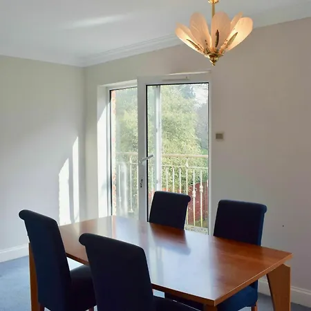4 Bed Townhouse In