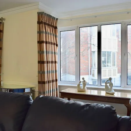 4 Bed Townhouse In *