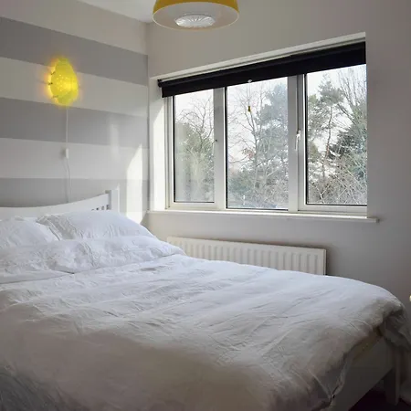 4 Bed Townhouse In Apartment *