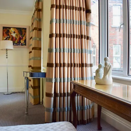 4 Bed Townhouse In