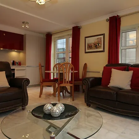 Luxury River View Apartment