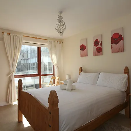 Apartment Point Village Modern Dublin