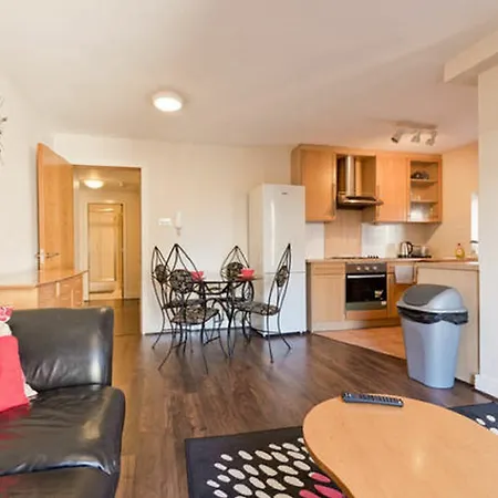 Pudding Row Apartment *