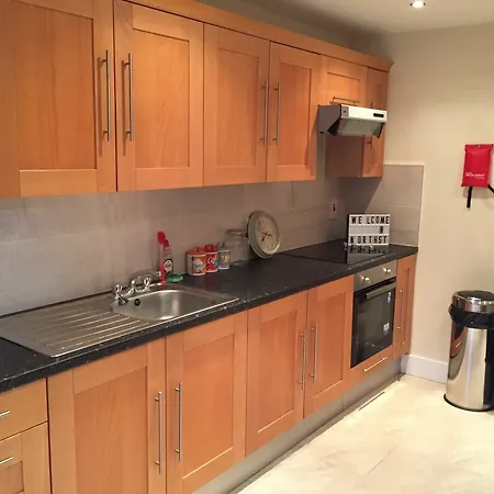Lodge North Self Catering *