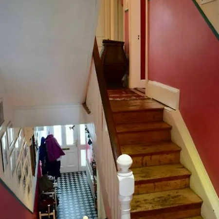 4 Bedroom House In Apartment