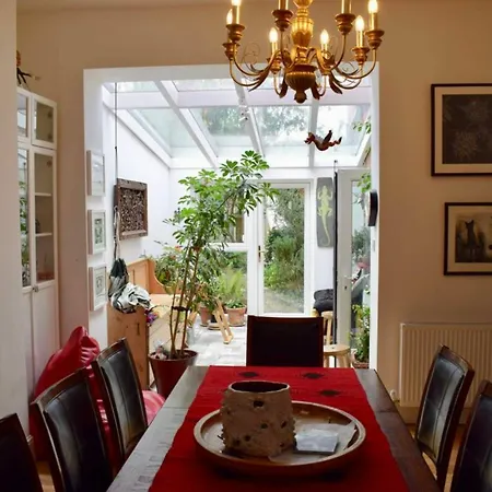 Apartment 4 Bedroom House In Dublin