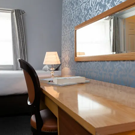 Gasthuis Clifden House By Nina Dublin