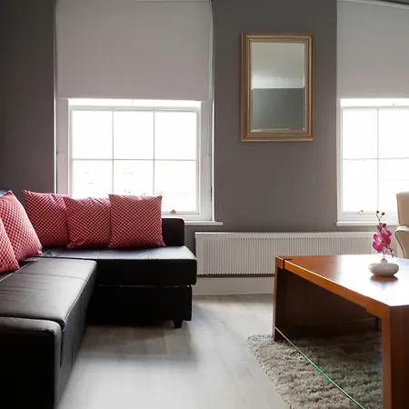Gasthuis Clifden House By Nina Dublin