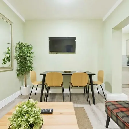 1 Self-catered Apartment Dublin