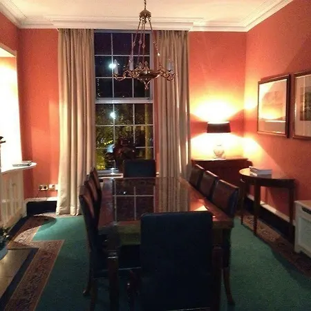 Penzion Pembroke Townhouse 4*