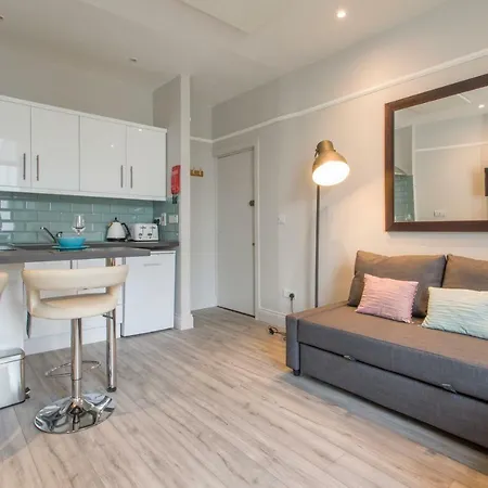 D-6 Apartment *