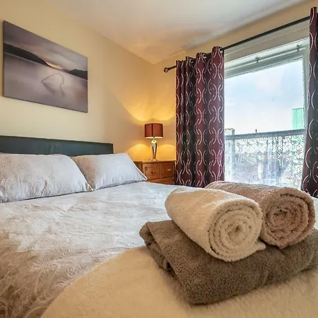 Apartment The Red Parrot Townhouse *