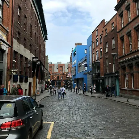 Violet * Dublin
