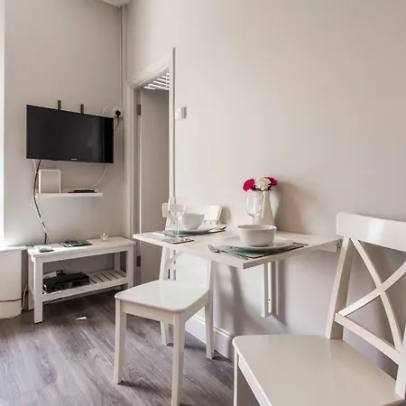 D-6 Apartment *