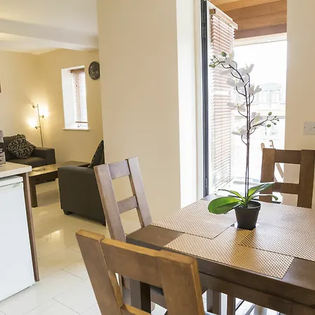 Pearse Street Apartament
