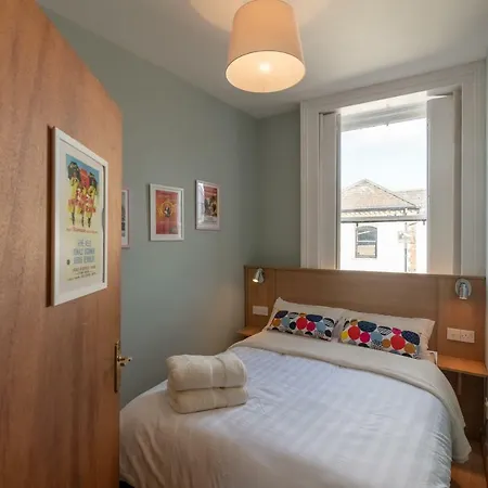 The Red Parrot Townhouse * Dublin