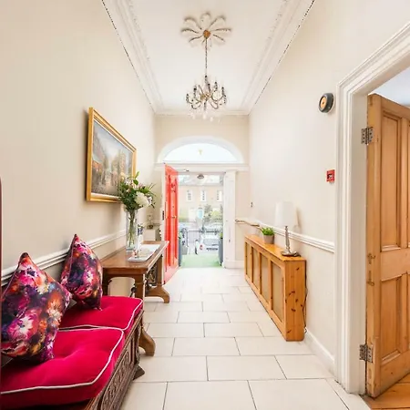 Abbeyleigh House