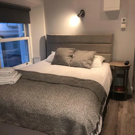 D-6 Apartment